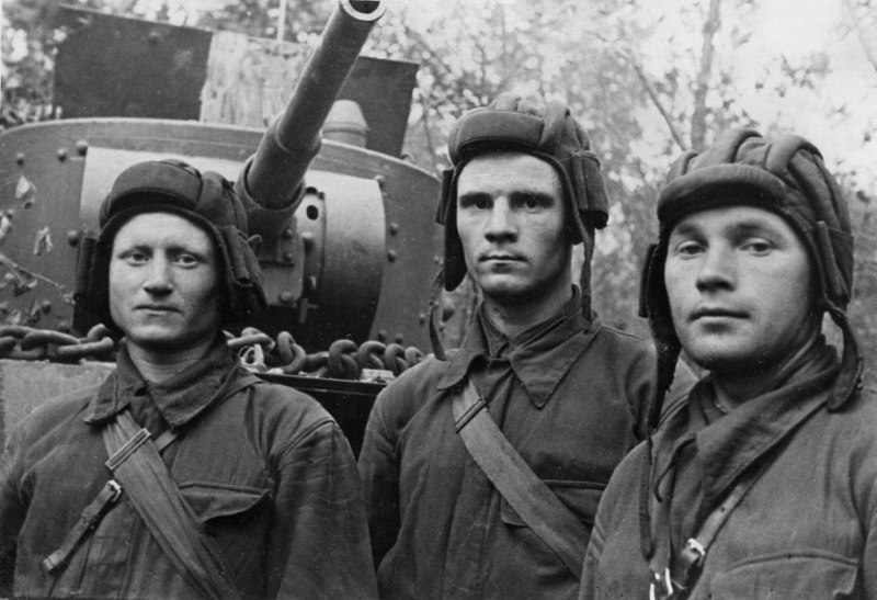 Комсомольский экипаж советского танка БТ-5
